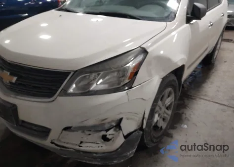 2015 Chevrolet Traverse Ls z USA, uszkodzony, nr VIN 1GNKVFED3FJ261416
